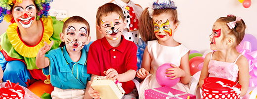 Fiestas infantiles, diversión y economía controlada